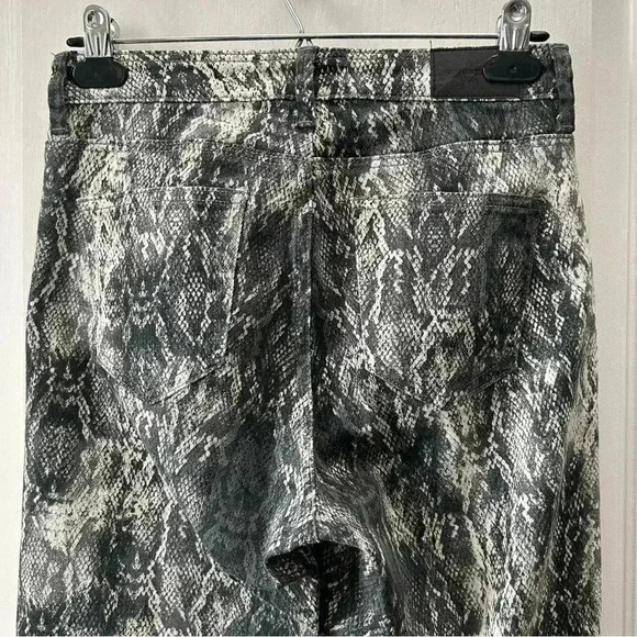 Zara Snakeskin Print Jeans High Waisted Ankle Cropped Raw Hem Grey  Cream Size 2 - Picture 10 of 16